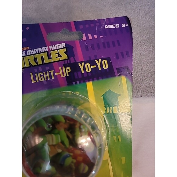 NIB Nickelodeon Teenage Mutant Ninja Turtles Light Up YO-YO - Picture 2 of 14